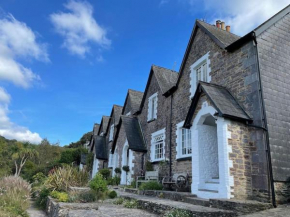 Creekside Cottage 6 Church Park Kingswear